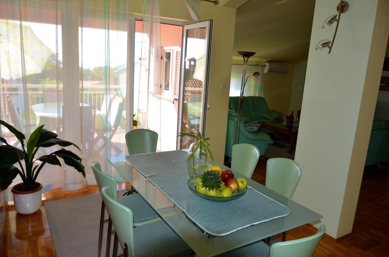 House Maric Apartment Пореч Стая снимка